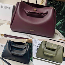 Load image into Gallery viewer, Madrid Large