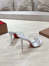 Load image into Gallery viewer, Stud Mules