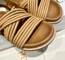 Load image into Gallery viewer, Leather Sandals