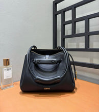 Load image into Gallery viewer, Madrid Medium