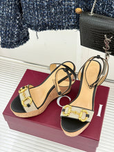 Load image into Gallery viewer, GG Wedges