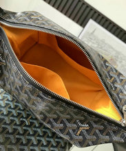 Load image into Gallery viewer, Toiletry Bag