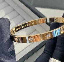 Load image into Gallery viewer, Love Bracelet