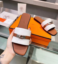 Load image into Gallery viewer, Giulia Sandals
