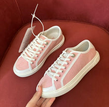 Load image into Gallery viewer, Logo Trainers