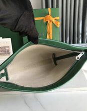 Load image into Gallery viewer, Conti Pouch