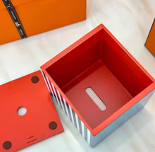 Load image into Gallery viewer, Box