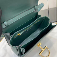 Load image into Gallery viewer, Half Horsebit Top Handle