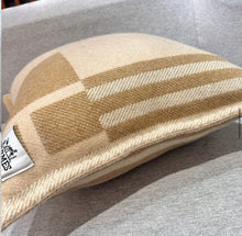 Load image into Gallery viewer, Blanket Set