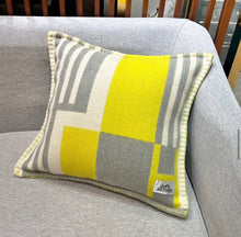 Load image into Gallery viewer, Blanket Set