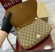 Load image into Gallery viewer, Blondie Top Handle