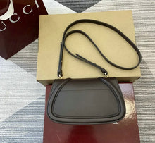 Load image into Gallery viewer, Blondie