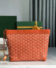 Load image into Gallery viewer, Conti Pouch