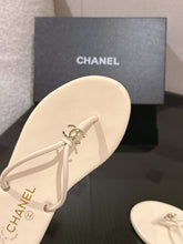 Load image into Gallery viewer, CC Sandals
