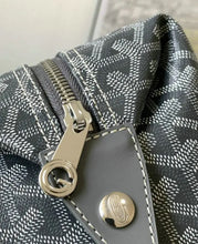 Load image into Gallery viewer, Toiletry Bag