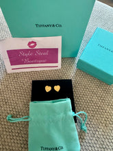 Load image into Gallery viewer, Heart Earrings