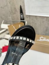 Load image into Gallery viewer, Stud Wedges