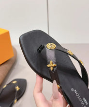 Load image into Gallery viewer, Leather Sandals