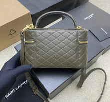 Load image into Gallery viewer, Mini Gabby