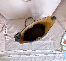 Load image into Gallery viewer, Leather Bucket Bag