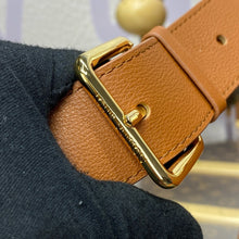 Load image into Gallery viewer, Capucines