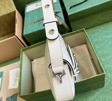 Load image into Gallery viewer, Horsebit Shoulder Bag