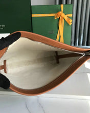 Load image into Gallery viewer, Conti Pouch