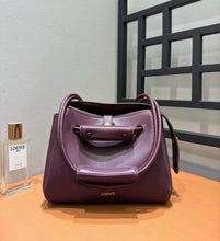 Load image into Gallery viewer, Madrid Medium