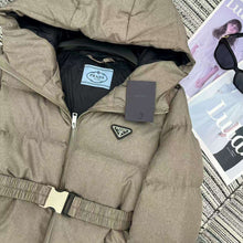 Load image into Gallery viewer, Logo Jacket