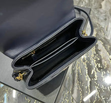 Load image into Gallery viewer, Loulou Toy