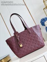 Load image into Gallery viewer, All In One Medium Tote