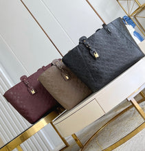 Load image into Gallery viewer, All In One Medium Tote