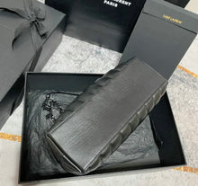 Load image into Gallery viewer, Loulou Small