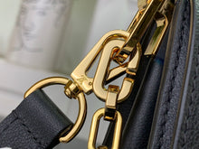 Load image into Gallery viewer, Dauphine Soft