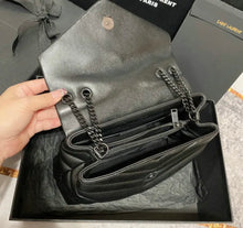 Load image into Gallery viewer, Loulou Small