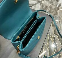 Load image into Gallery viewer, Loulou Toy