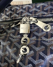 Load image into Gallery viewer, Boston 50