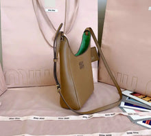 Load image into Gallery viewer, Leather Bucket Bag
