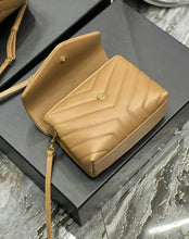 Load image into Gallery viewer, Loulou Toy