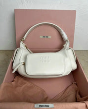 Load image into Gallery viewer, Multi Pocket Bag