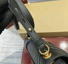 Load image into Gallery viewer, Blondie