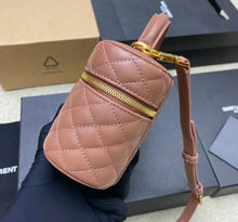 Load image into Gallery viewer, Mini Gabby