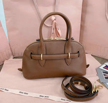 Load image into Gallery viewer, Aventure Mini Bag