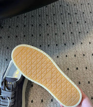 Load image into Gallery viewer, Platform Trainers