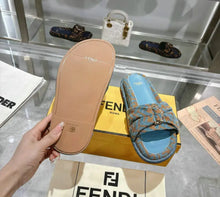 Load image into Gallery viewer, Feel Sandals