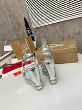 Load image into Gallery viewer, Stud Wedges