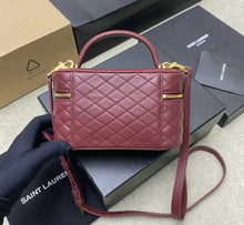 Load image into Gallery viewer, Mini Gabby