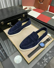 Load image into Gallery viewer, Suede Loafers