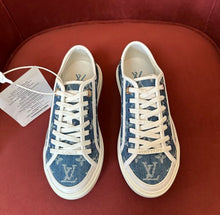 Load image into Gallery viewer, Logo Trainers