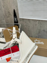 Load image into Gallery viewer, Stud Wedges